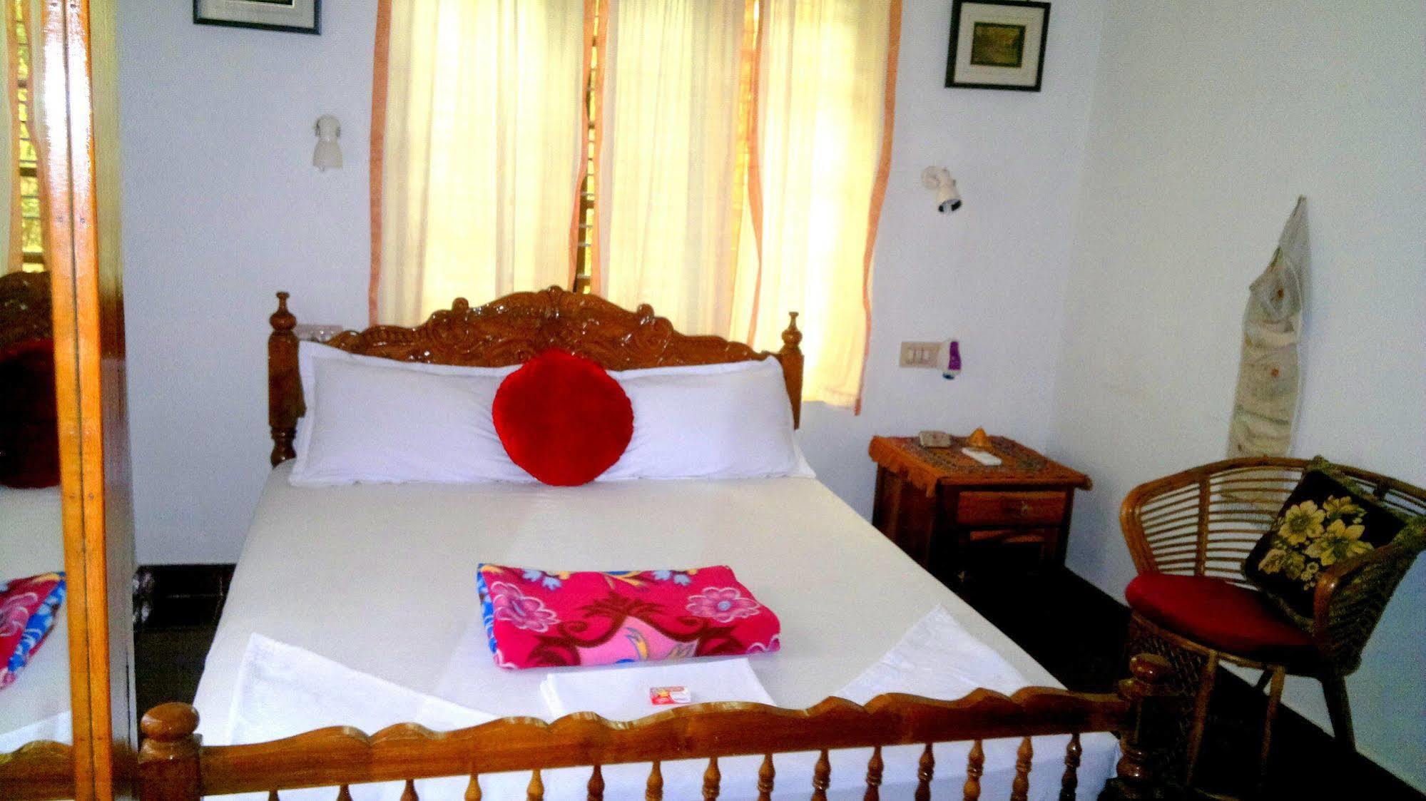 Ganesh House Homestay Kovalam Dış mekan fotoğraf