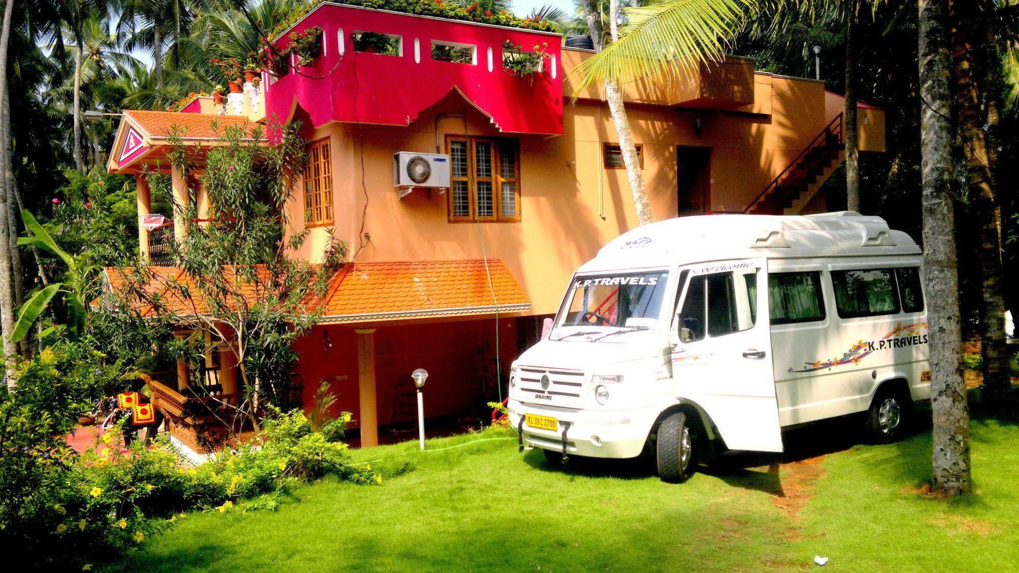 Ganesh House Homestay Kovalam Dış mekan fotoğraf